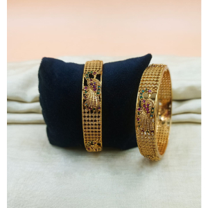 Antic Finishing Bangles Set 9