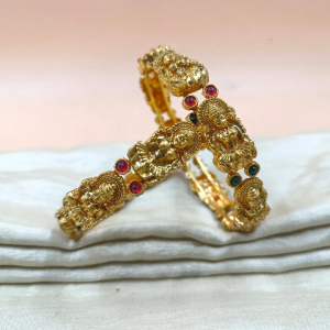 Antic Finishing Bangles Set  28