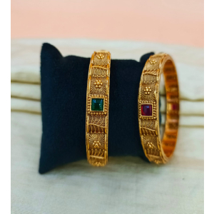 Antic Finishing Bangles Set 11