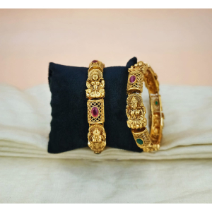 Antic Finishing Bangles Set  29